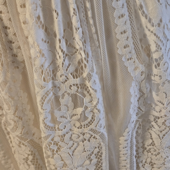 Trixxi Junior size 9 Lt Cream Lace Mini Dress Tie Neck Built in Bra Back Zipper - Picture 8 of 15